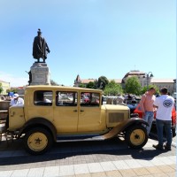 Veterán Jármű Kiállítás és rekordkísérlet Hajdúböszörményben!